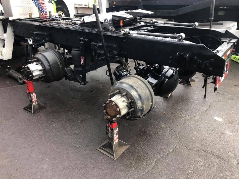 Chassis and wheel end